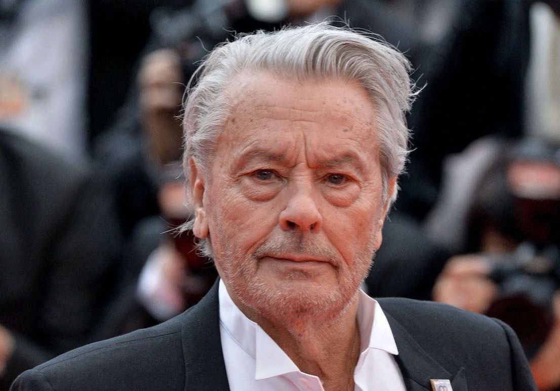 Alain Delon : Découvrez les raisons de son absence aux funérailles de Nathalie Delon