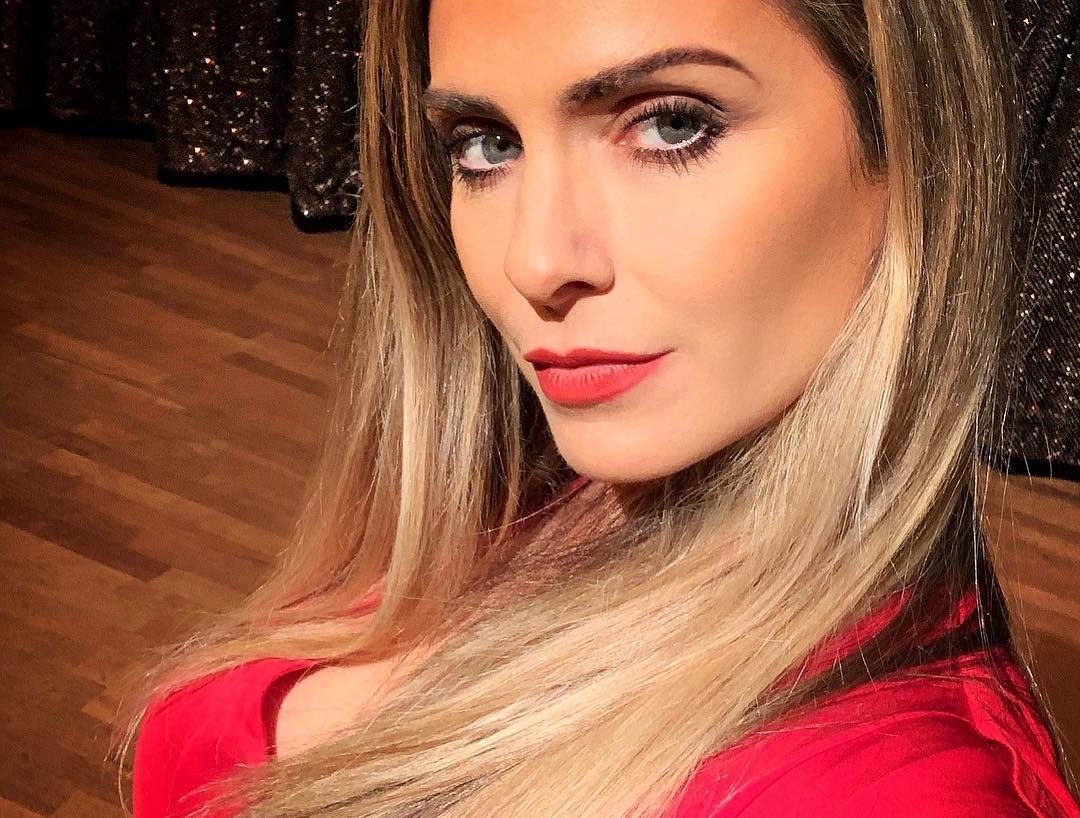 Clara Morgane fête ses 40 ans sur Instagram avec un cadeau pour ses fans