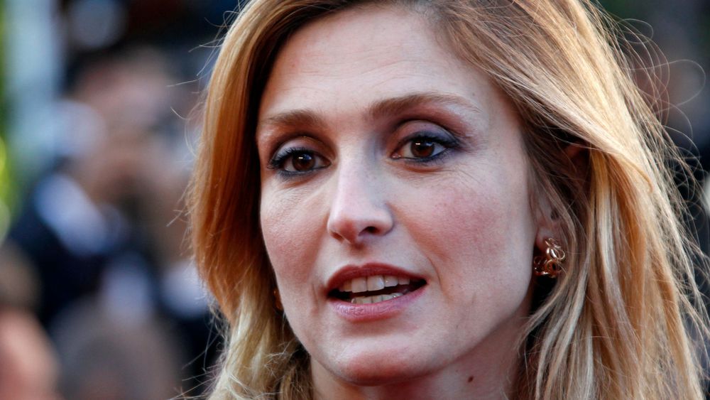 Julie Gayet évoque les soucis financiers rencontrés à cause de la crise sanitaire