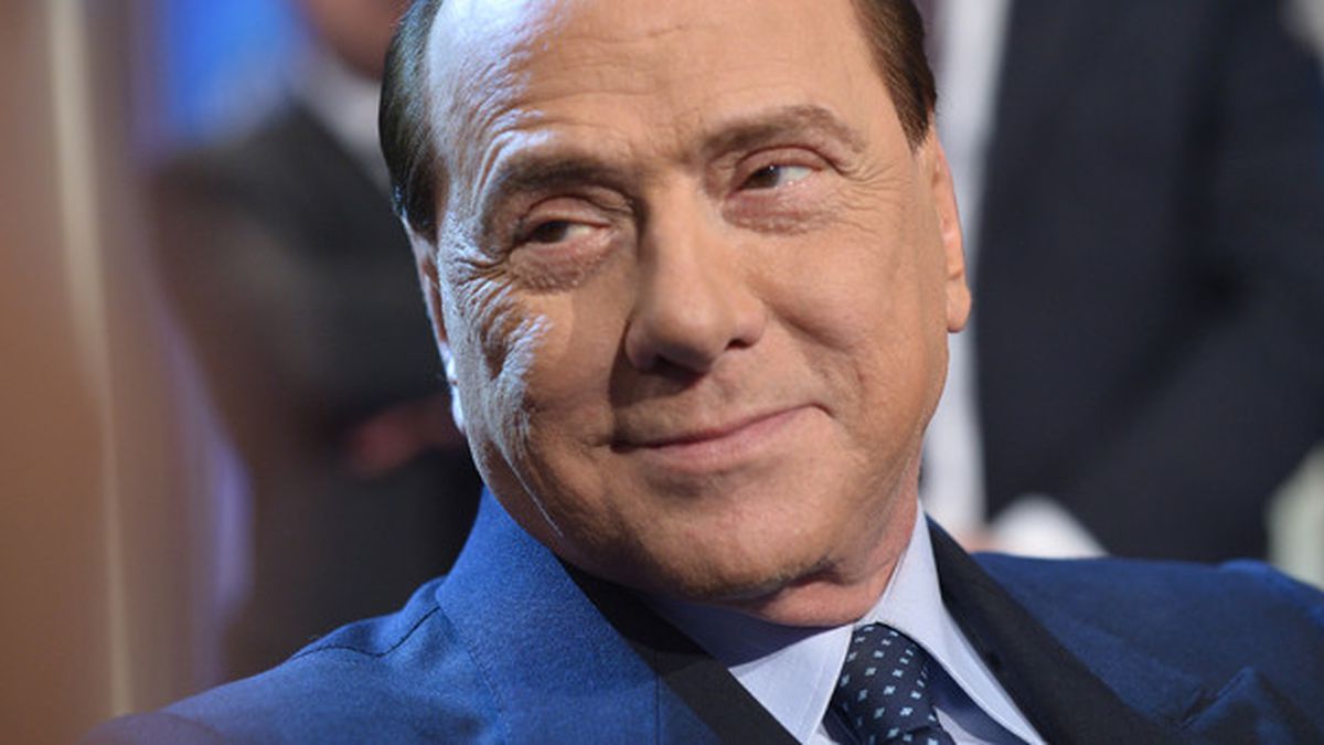 Silvio Berlusconi quitte l'hôpital de Monaco où il était hospitalisé pour arythmie