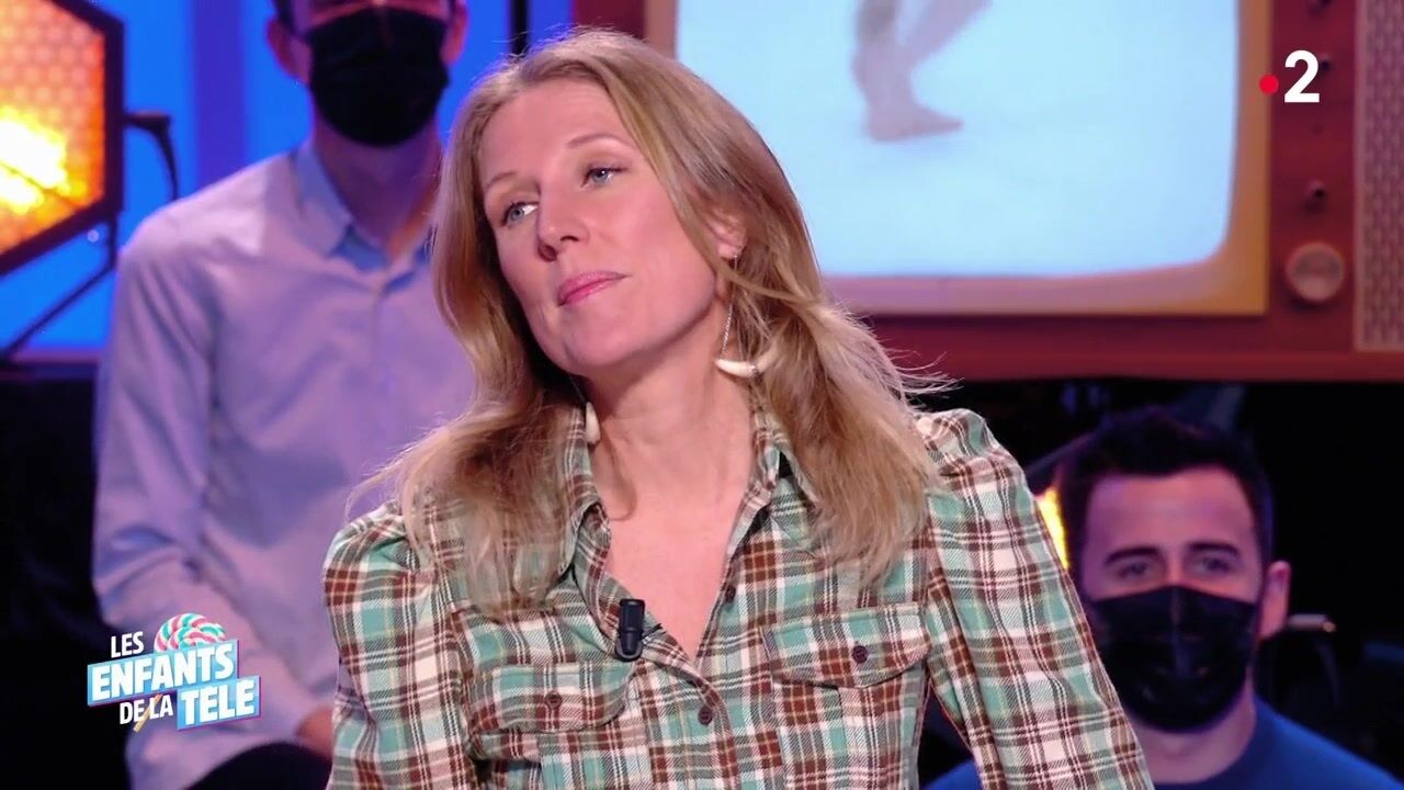 Agathe Lecaron mal à l'aise sur le plateau des Enfants de la télé : "C'est l'ex-femme de mon mari"