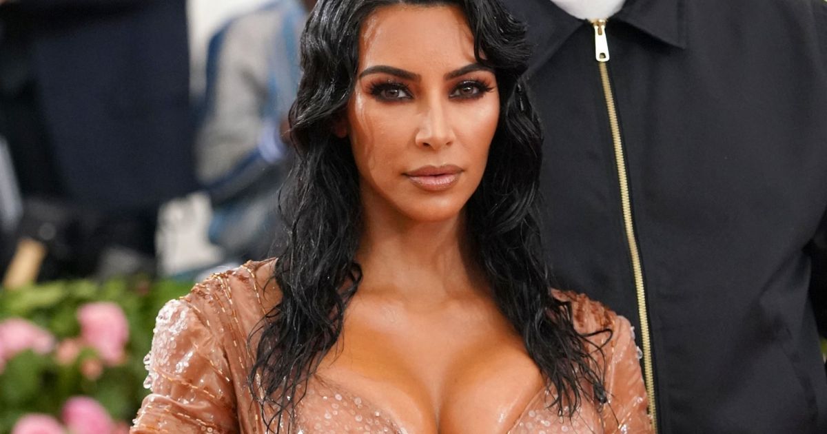 Kim Kardashian en bombe : sa première sortie en célibataire