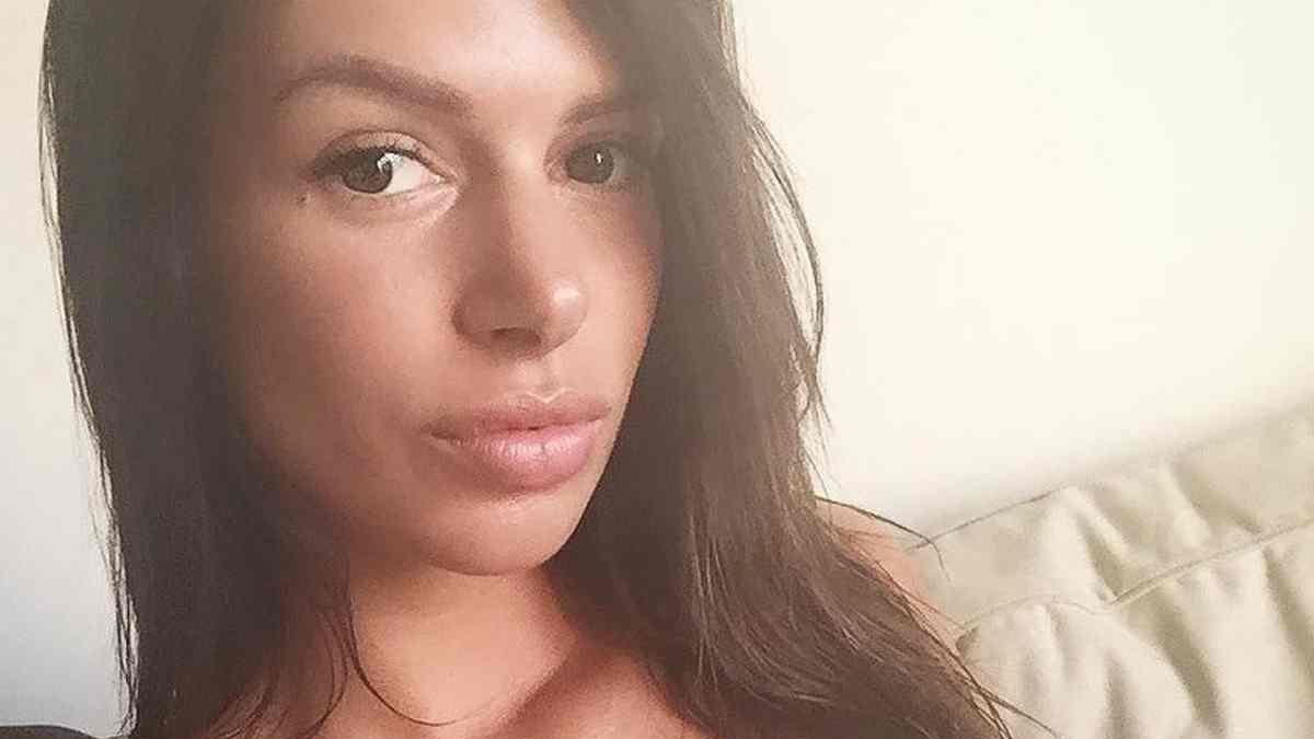 Maeva Martinez, jeune maman à bout, elle craque : &quot;Je n'en peux plus&quot;