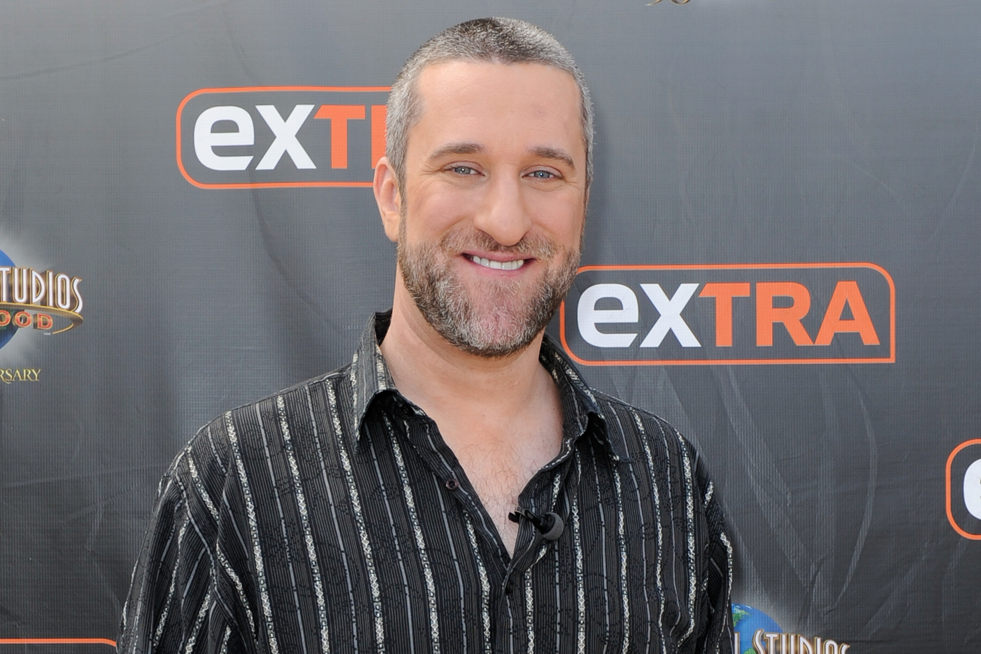 Mort de Dustin Diamond (Sauvés par le gong) : Les acteurs de la série lui rendent hommage