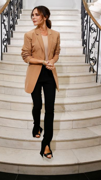 Victoria Beckham : Sa marque de vêtements lui fait perdre des millions !