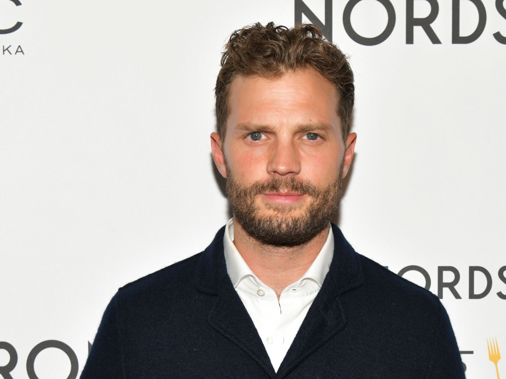 Jamie Dornan en deuil : L’acteur vient de perdre son père de la Covid-19