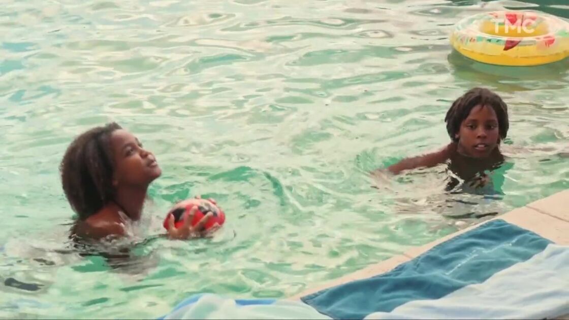  Les enfants d'Hélène Rollès sur le tournage des Mystères de l'amour @TMC