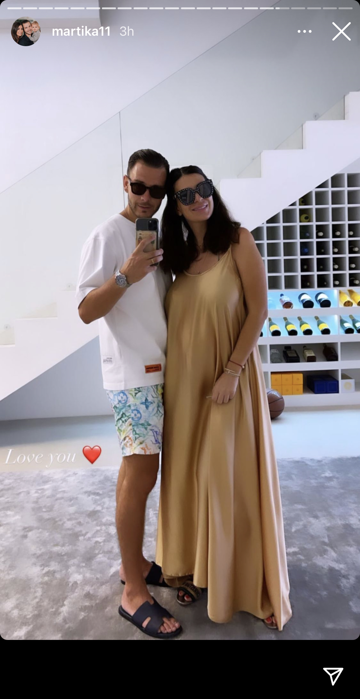  Martika Caringella profite de sa nouvelle grossesse sous le soleil de Dubaï @ Instagram