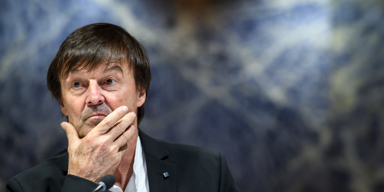 Nicolas Hulot livre de terribles souvenirs : &quot;C'est le corps de mon frère qui gît dans la cave&quot;