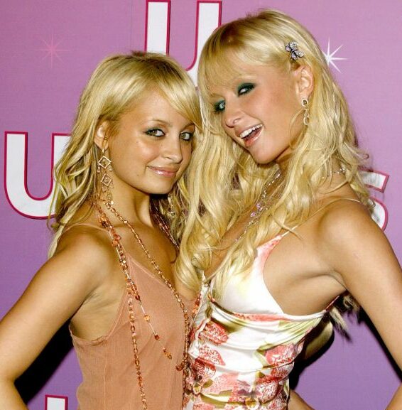  Paris Hilton et Nicole Richie @Bestimage