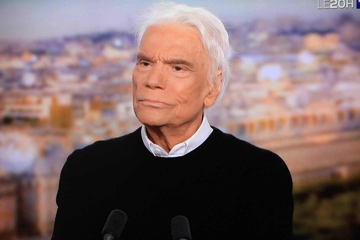 Bernard Tapie : Il est hospitalisé dans un état “très préoccupant”