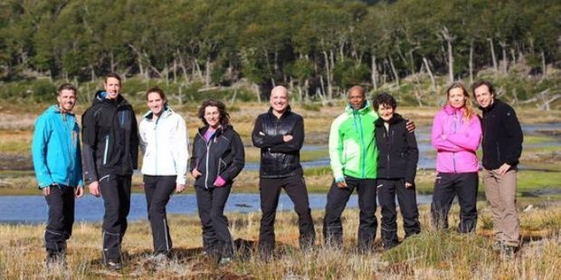  Louis Bodin (centre) et les candidats de Dropped @ TF1