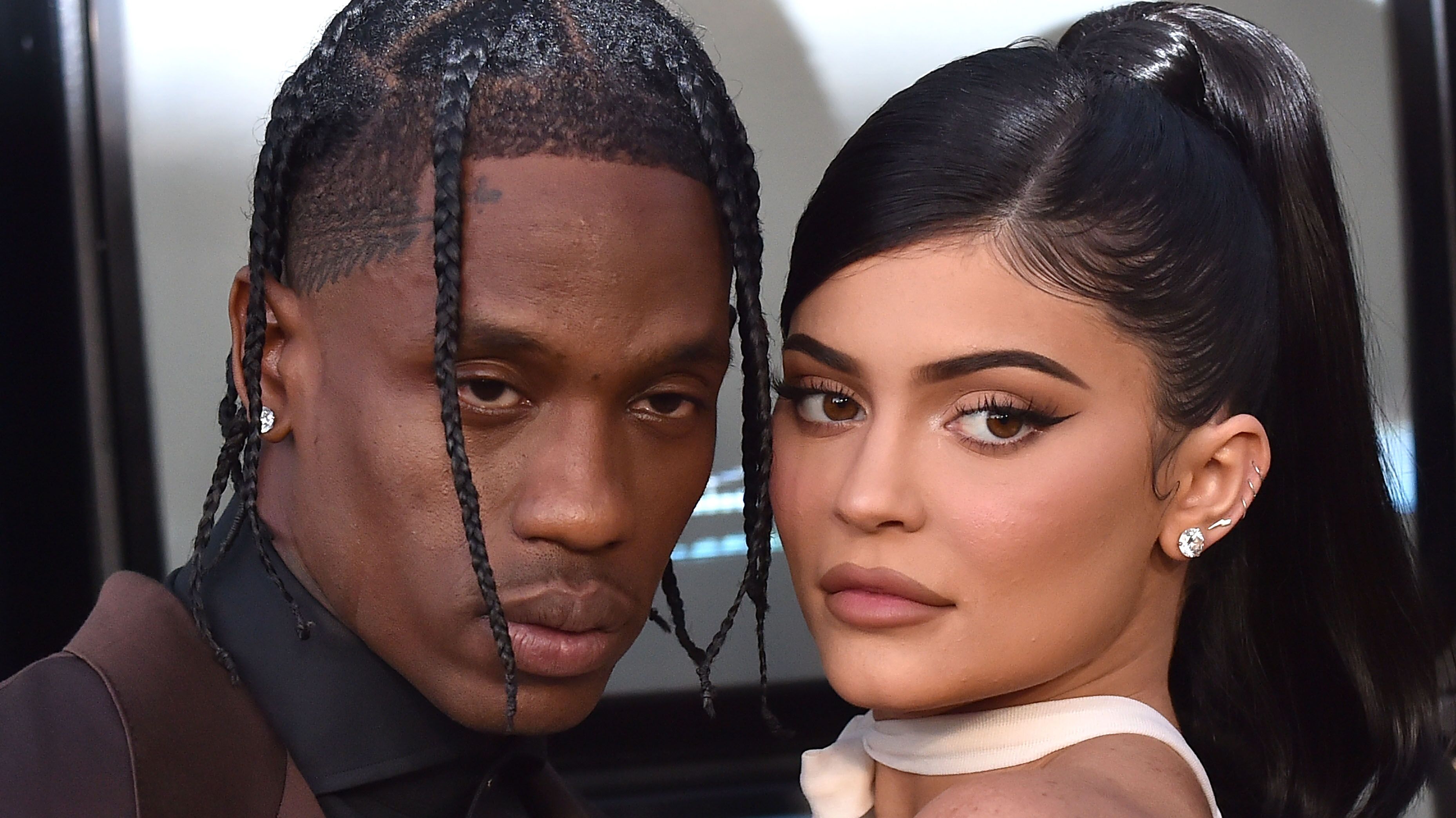 Kylie Jenner et Travis Scott forment un couple libre : Ils s’autorisent à aller voir ailleurs !