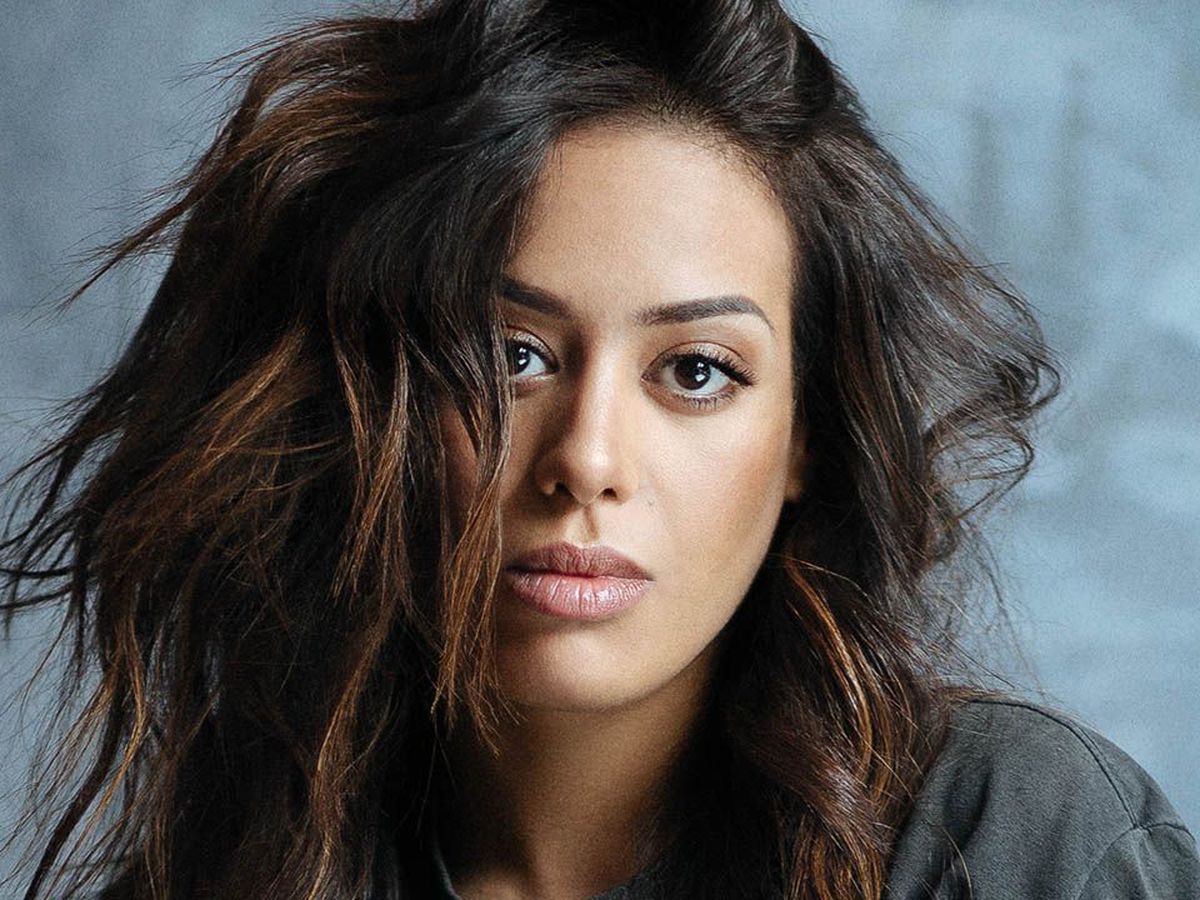 Amel Bent : Elle se livre sur les disputes avec Vitaa et Camélia Jordana