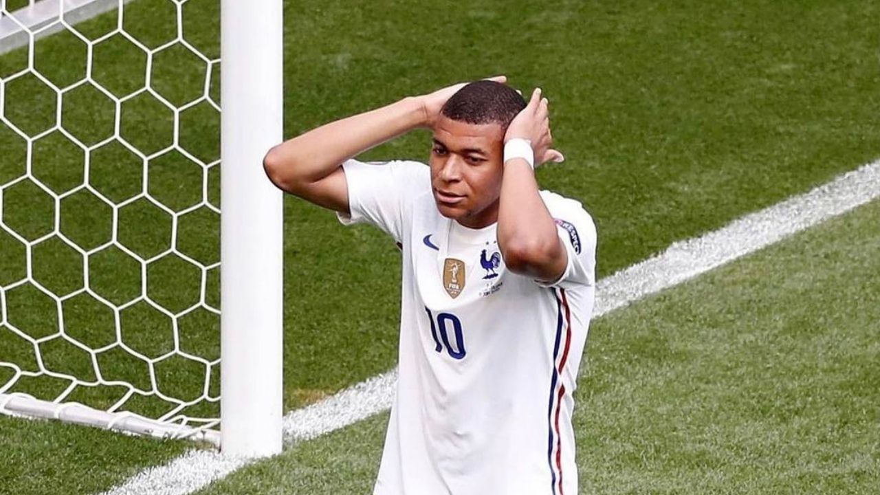 Euro 2020 : Kylian Mbappé au coeur d'une folle théorie après son penalty raté