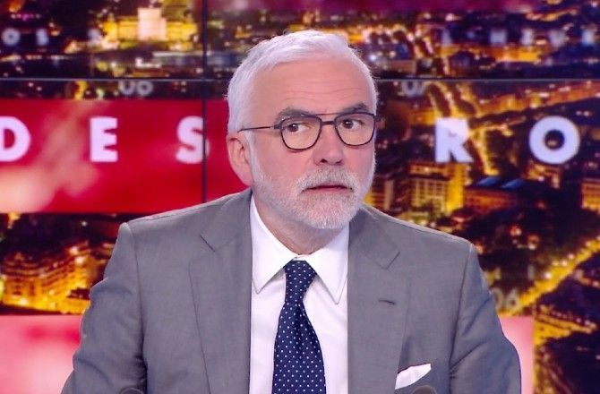  Pascal Praud @ L'Heure des pros/CNews