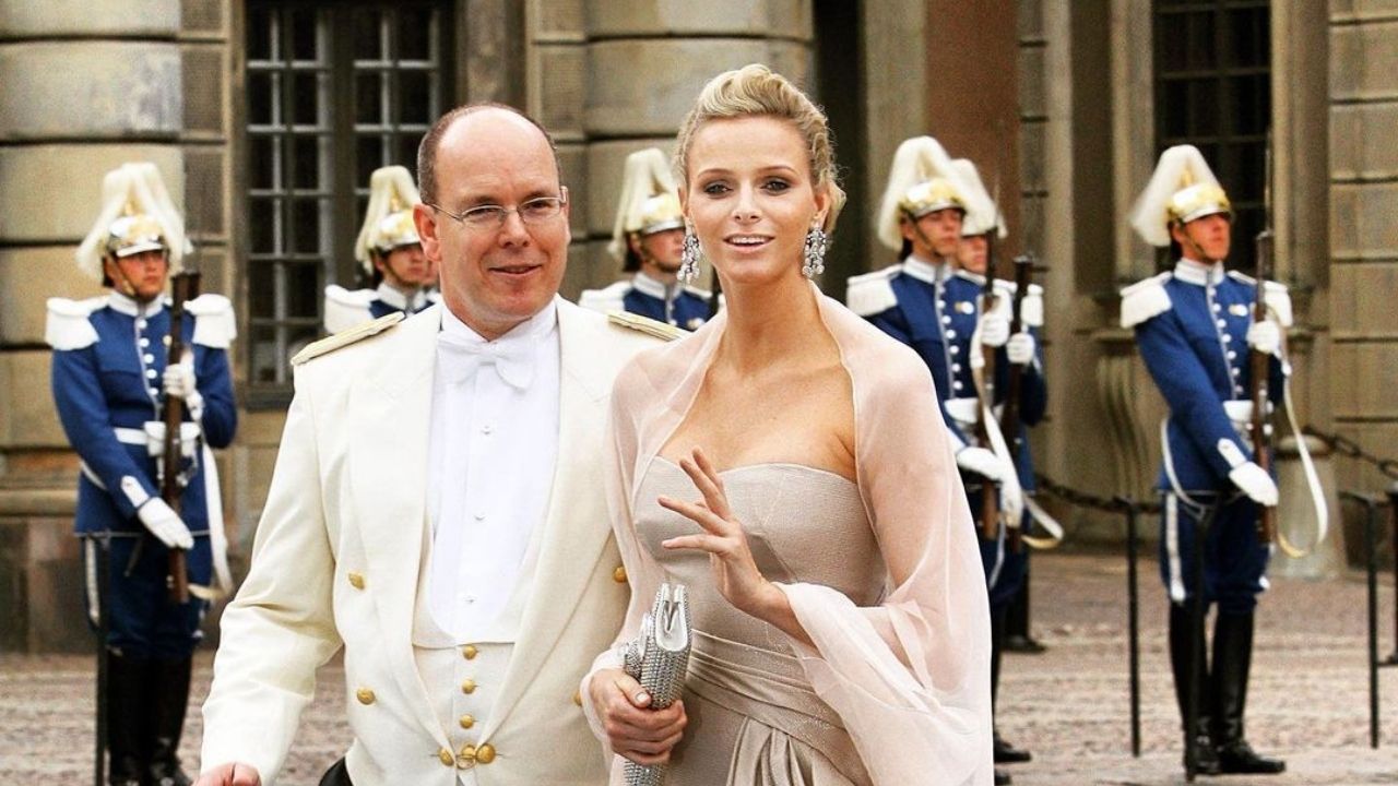 Charlène de Monaco et Albert II au bord du divorce ? &quot;Des choses étranges se passent à Monte-Carlo&quot;