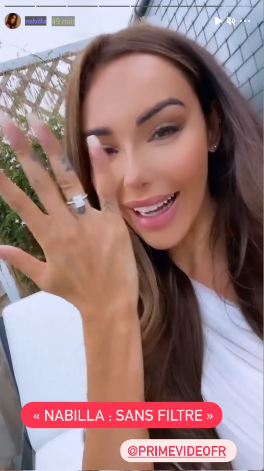 Nabilla Vergara : Elle dévoile sa splendide bague de mariage en vidéo !