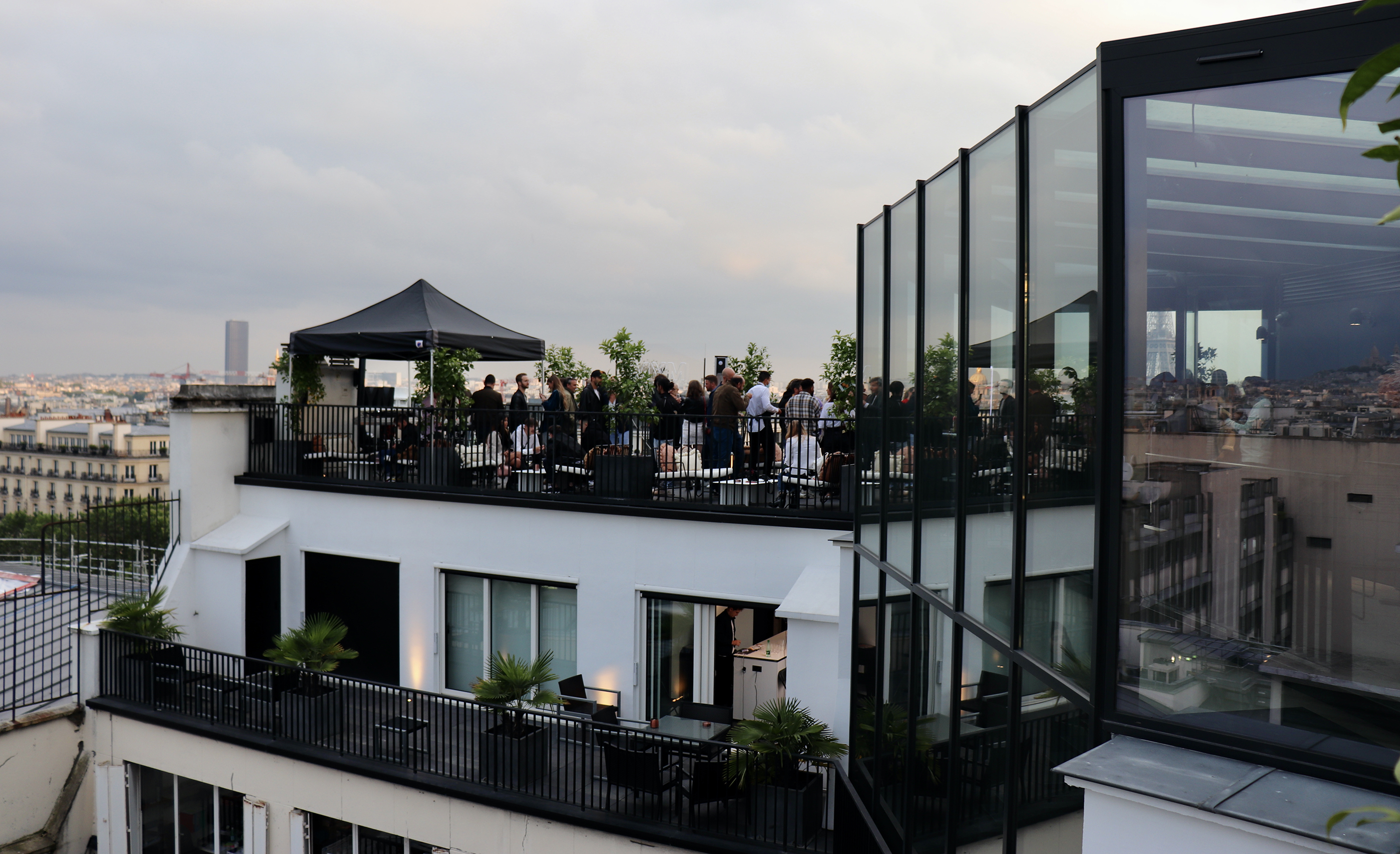  Soirée de lancement de la V2 de Mym sur le rooftop Vertige à Paris @ StarMag