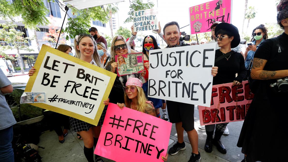  Britney Spears soutenue par ses fans @DR
