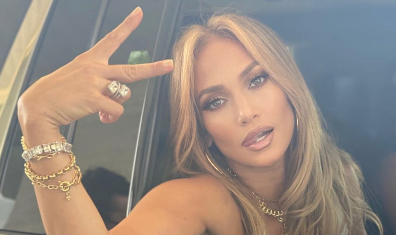 Jennifer Lopez : Ce look iconique qui a marqué sa carrière !