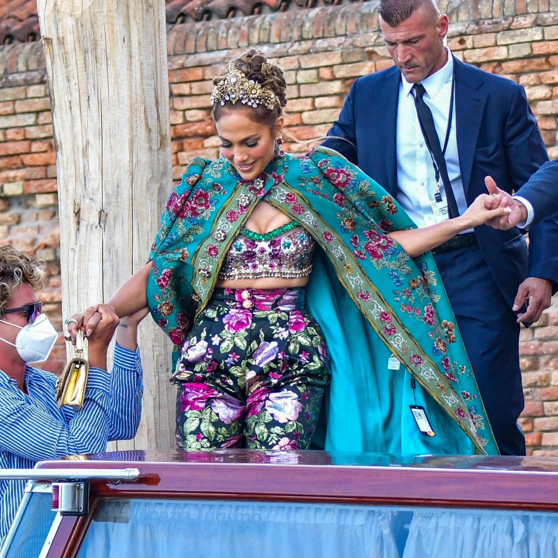  Jennifer Lopez au défilé Dolce &amp; Gabbana à Venise @ Instagram