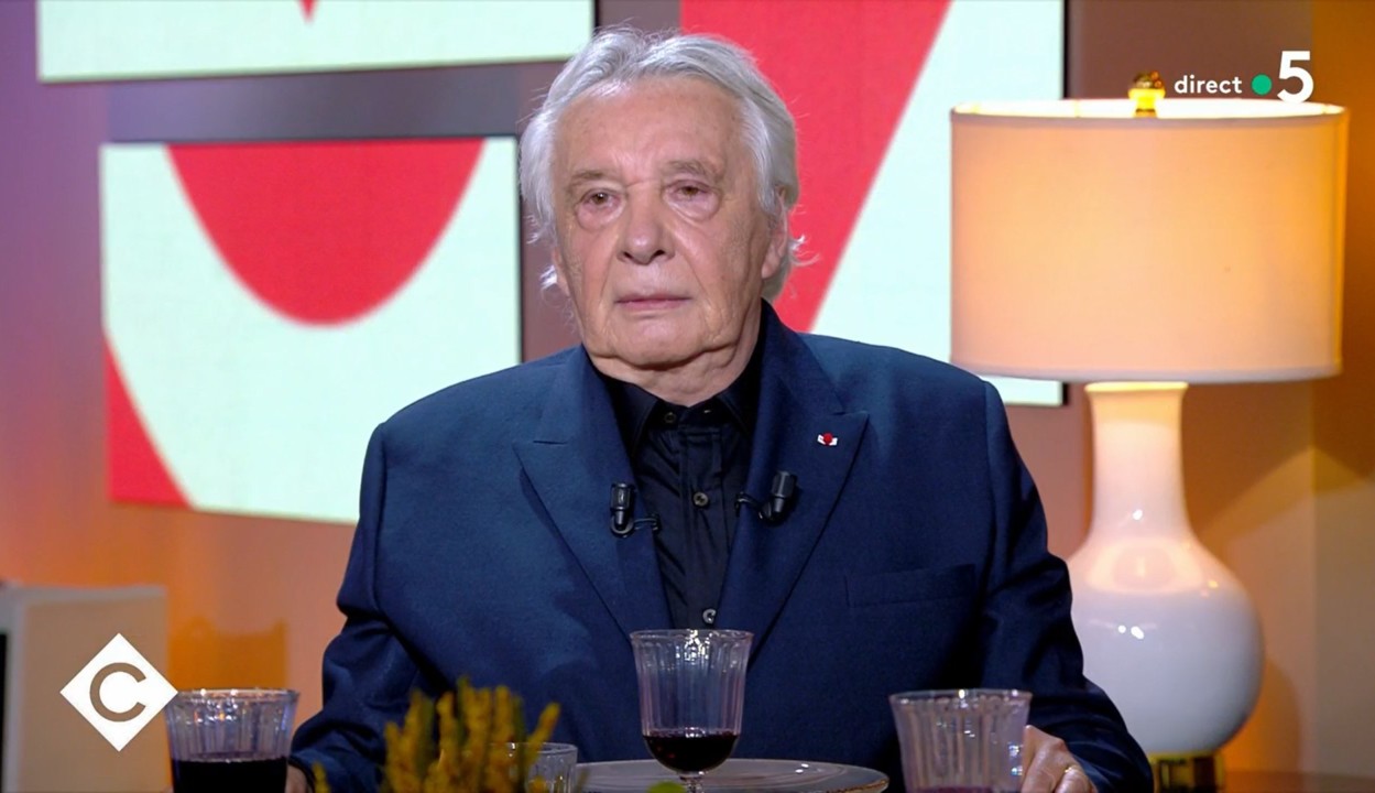 Michel Sardou défend la corrida : &quot;Je suis protecteur des animaux mais…&quot;