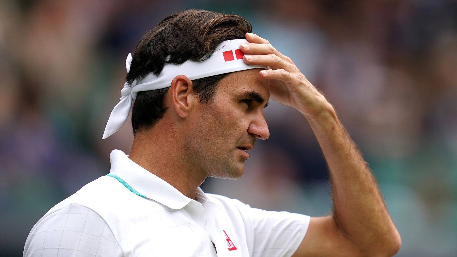 Roger Federer : Bientôt la fin ? Il doit à nouveau se faire opérer du genou !