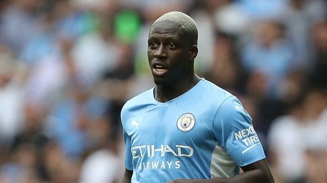  Benjamin Mendy à Manchester City / @ Paul Terry/Sportimage/Cal Sport Media/Zuma/ABACAPRESS.COM