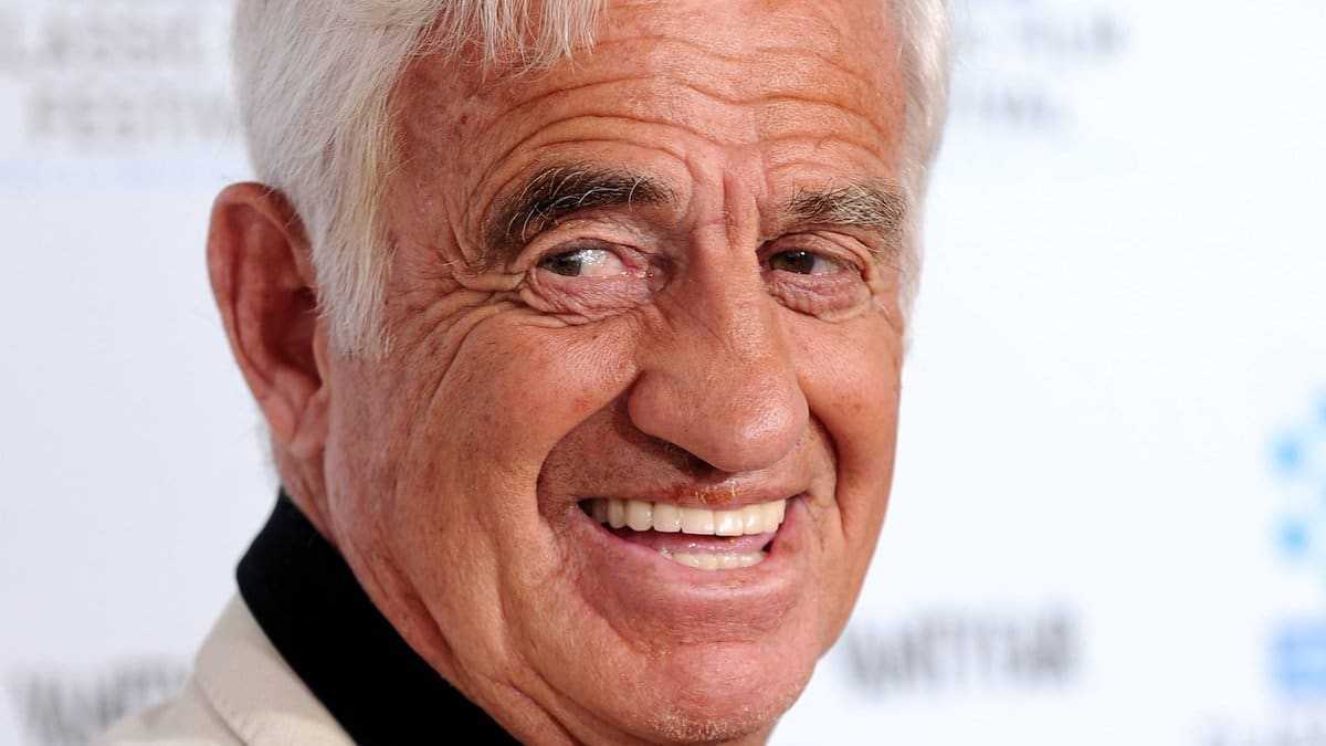 Jean-Paul Belmondo : Son dernier amour, Carlos Sotto Mayor, répond aux attaques de la famille