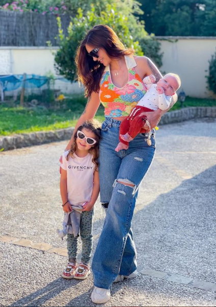  Julia Paredes et ses deux enfants @Instagram