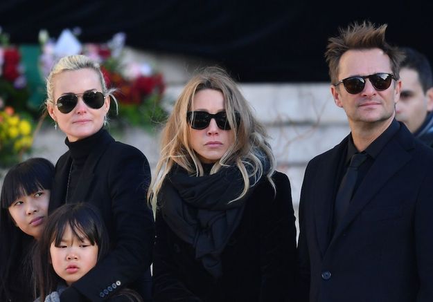  Les enfants du rockeur et Laeticia Hallyday réunis pour les obsèques @AFP