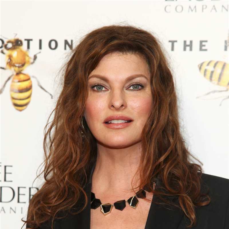 Linda Evangelista défigurée : L'ancien top model préfère se cloîtrer chez elle