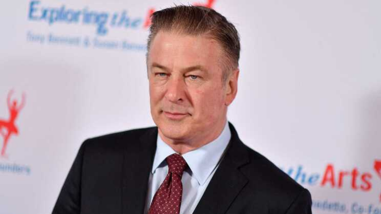 Alec Baldwin auteur d'un tir mortel accidentel sur un tournage : Les circonstances exactes dévoilées