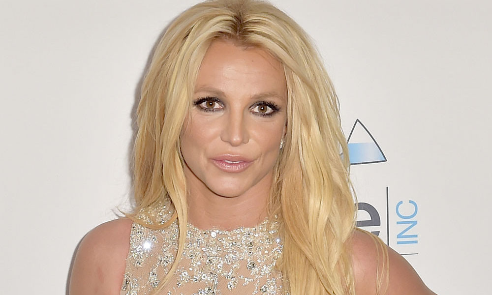 Britney Spears célèbre la fin de sa tutelle en posant entièrement nue !