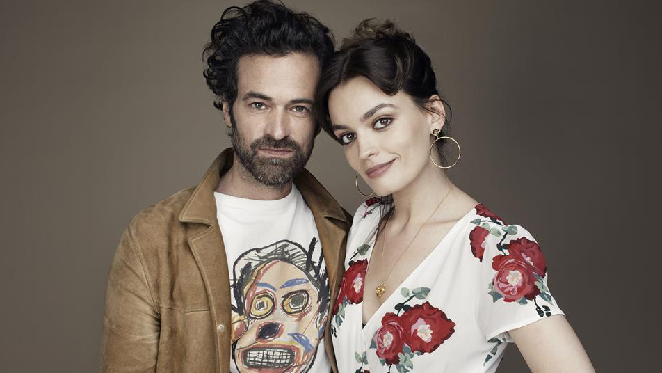  Romain Duris et Emma Mackey @