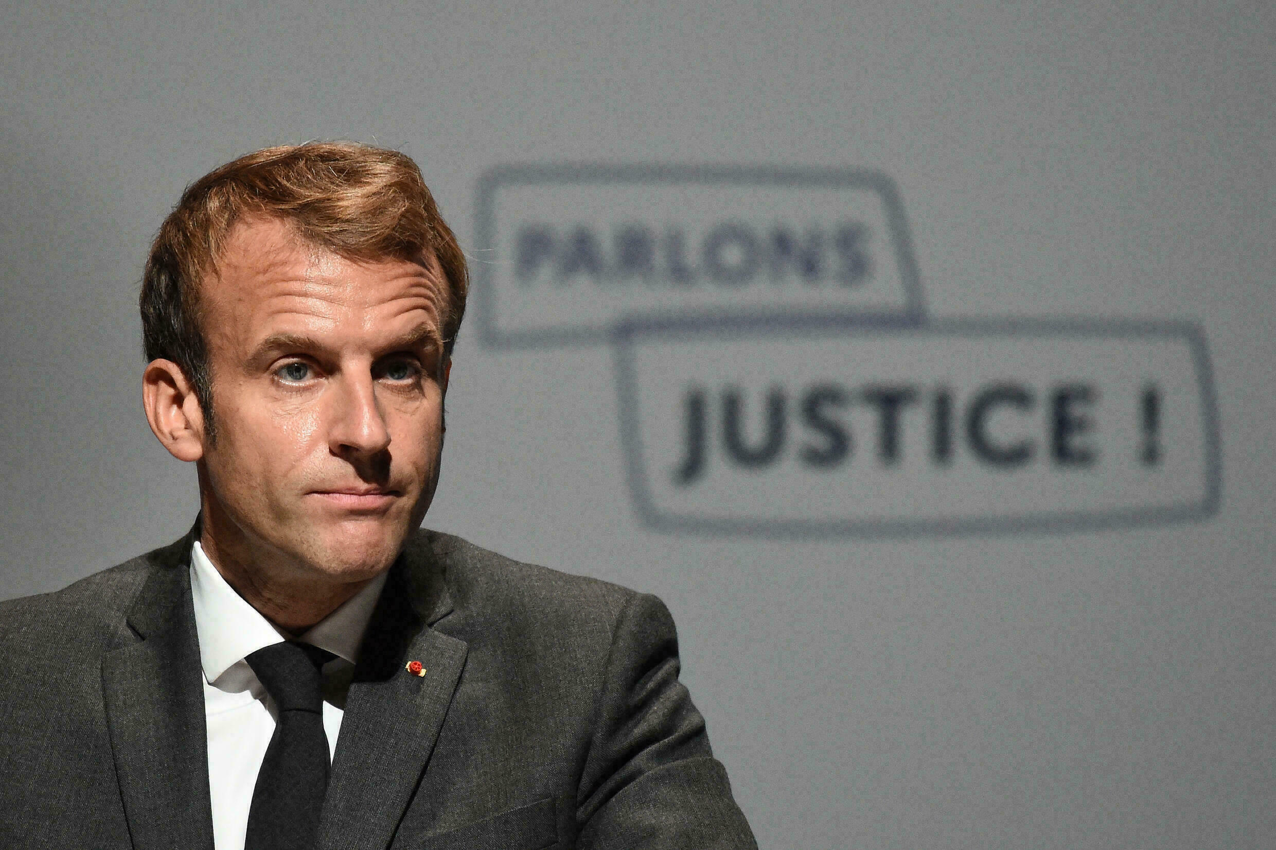 Emmanuel Macron en colère :"Les Français vont finir par se dire que les ministres ne foutent rien !"