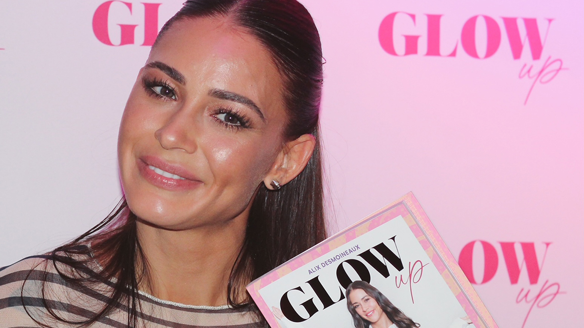  Alix Desmoineaux pour le lancement de son livre Glow Up @ StarMag