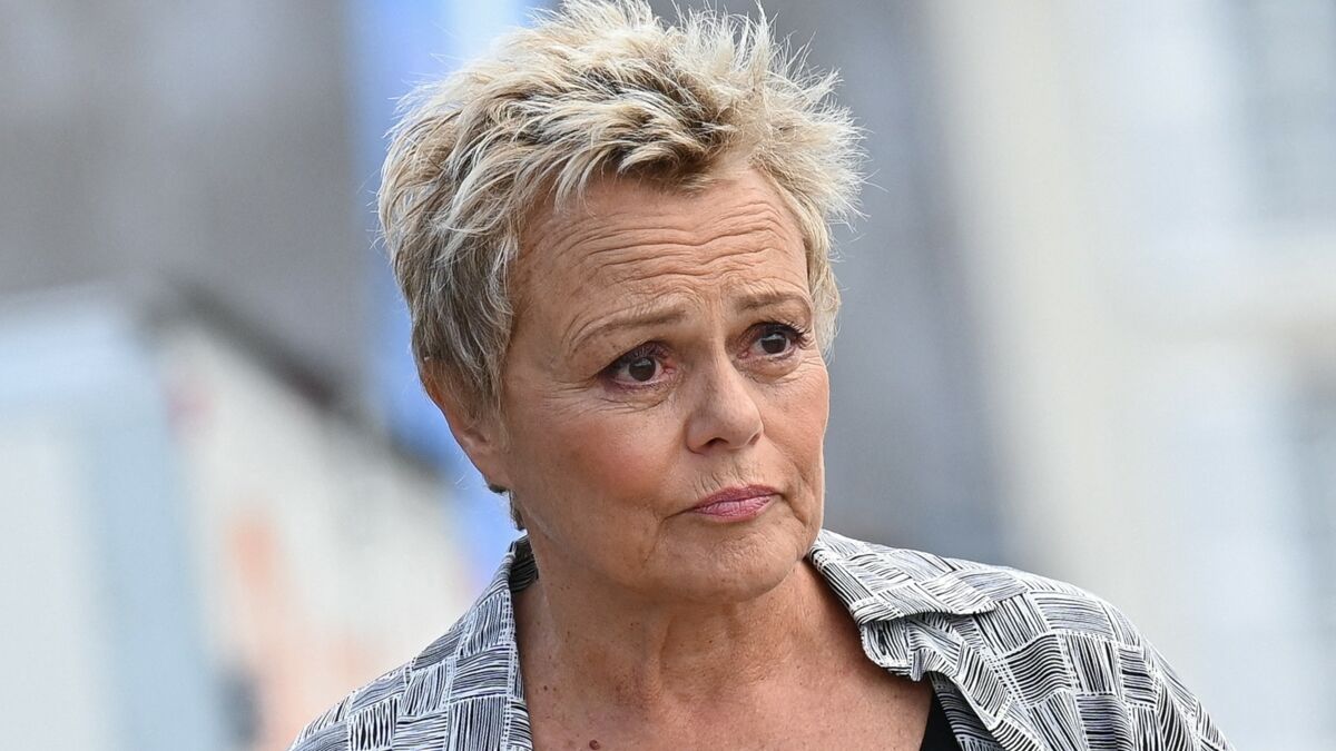 Muriel Robin sexuellement agressée par un curé : "J'avais 12 ans…"