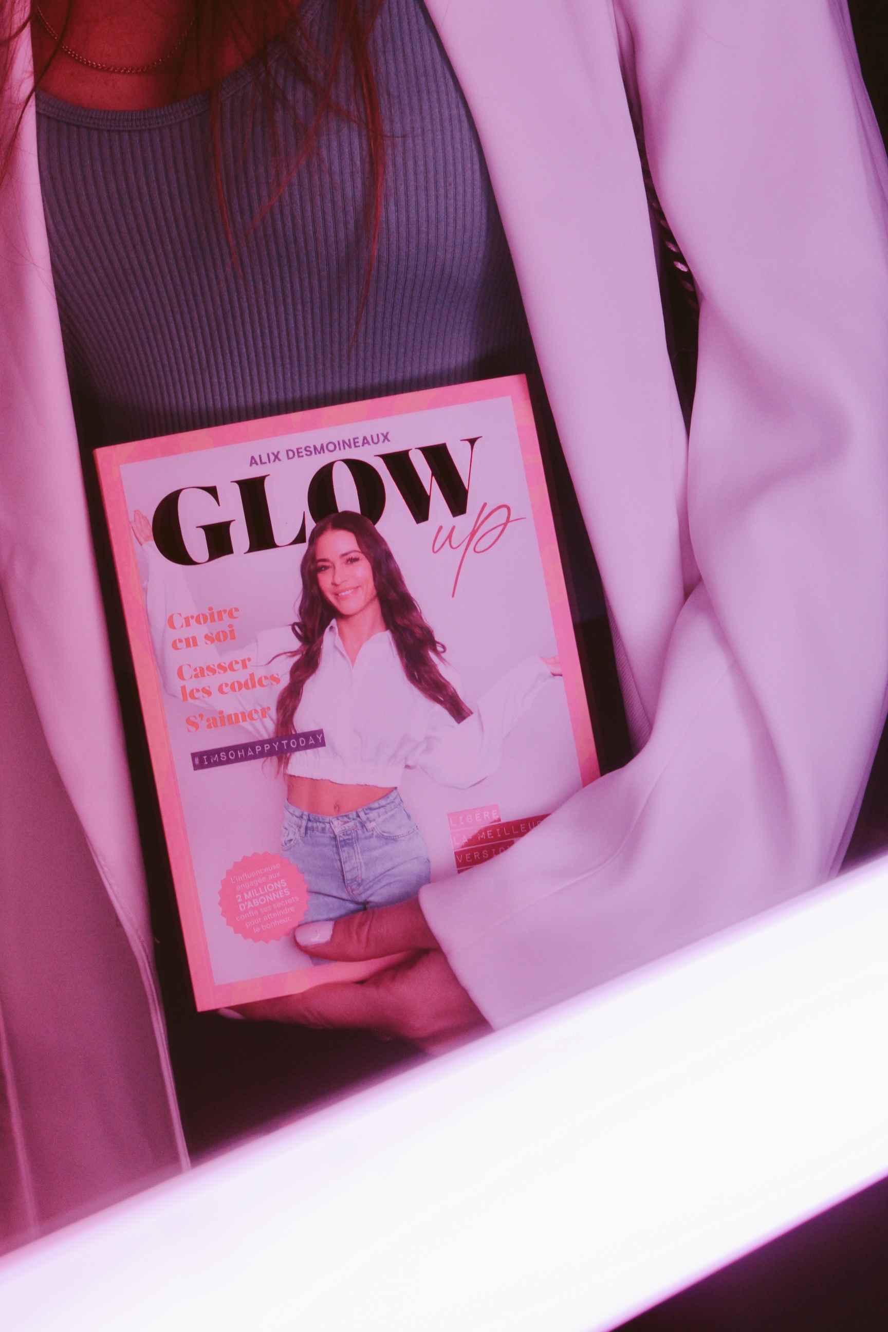  Lancement du livre Glow Up d'Alix Desmoineaux @ StarMag