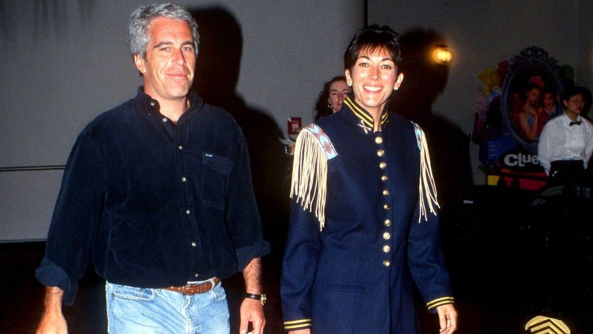  Jeffrey Epstein, Ghislaine Maxwell @Patrick McMullan/Getty Images