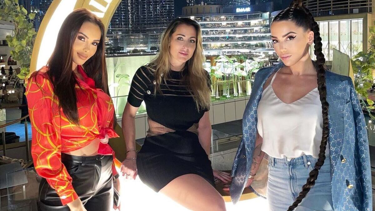  Nabilla, Magali Berdah et Manon Marsault @Instagram