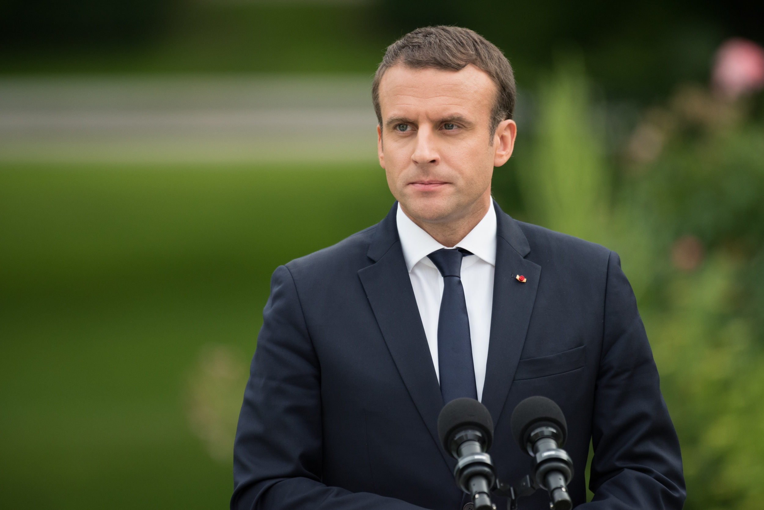 Emmanuel Macron : Le président reçoit le soutien d'une star du football