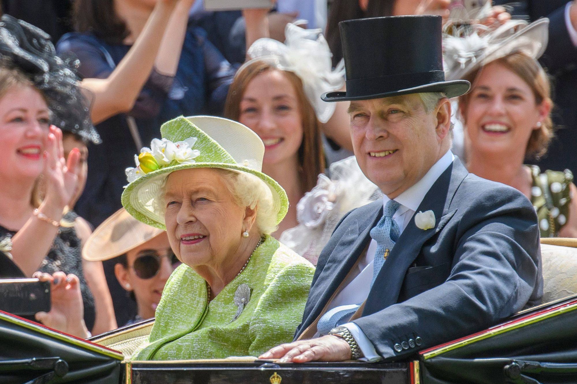Prince Andrew : Accusé d'agression sexuelle, il dissimule des détails de l'affaire à Elizabeth II