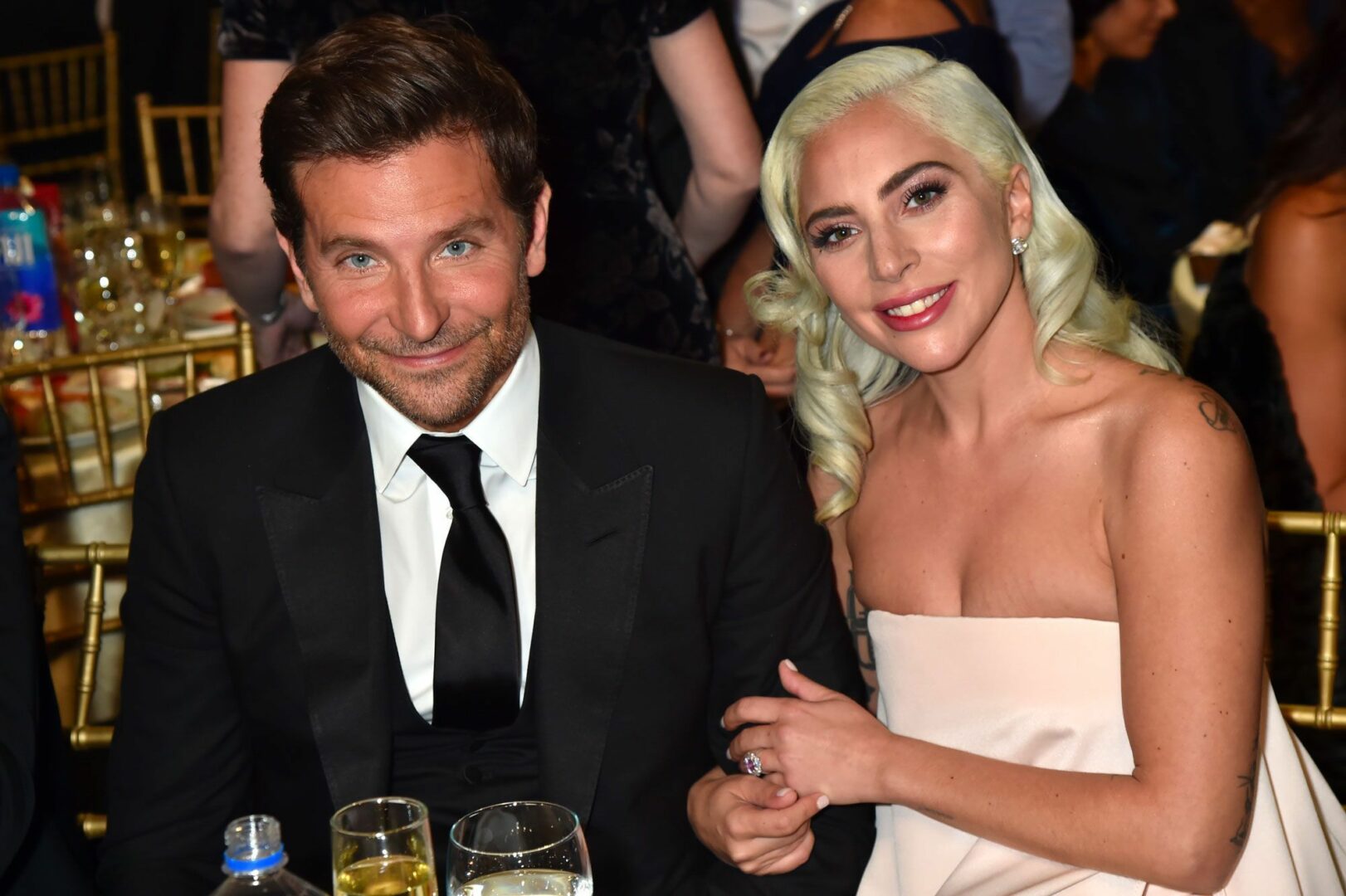  Bradley Cooper et Lady Gaga en janvier 2019 / @Jeff Kravitz/FilmMagic/Getty
