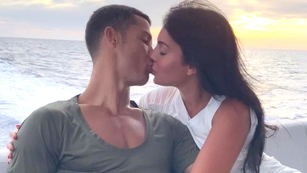  Cristiano Ronaldo &amp; Georgina Rodriguez @Instagram