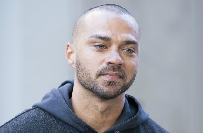 Jesse Williams : L’acteur de Greys Anatomy poursuivi en justice pour délit de fuite !