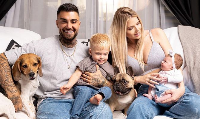  Thibault Garcia, Jessica Thivenin et leurs enfants @ Instagram