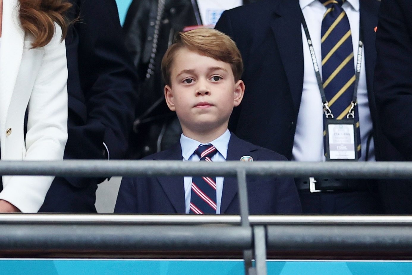 Le prince George footballeur en herbe : Le prince William joue les supporters et c'est adorable !