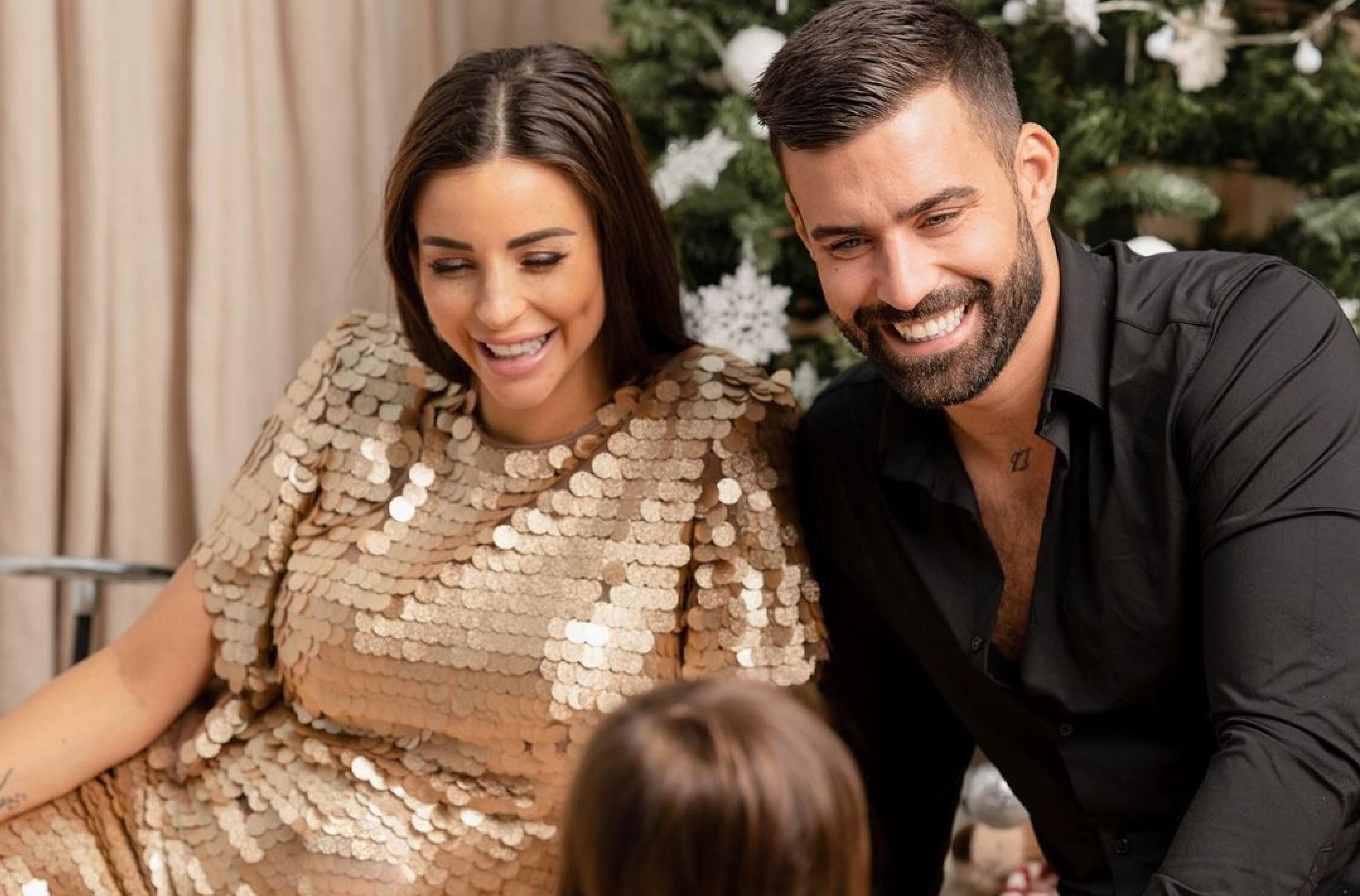 Rym Renom et Vincent Queijo dévoilent leur première photo de famille avec leurs deux filles !